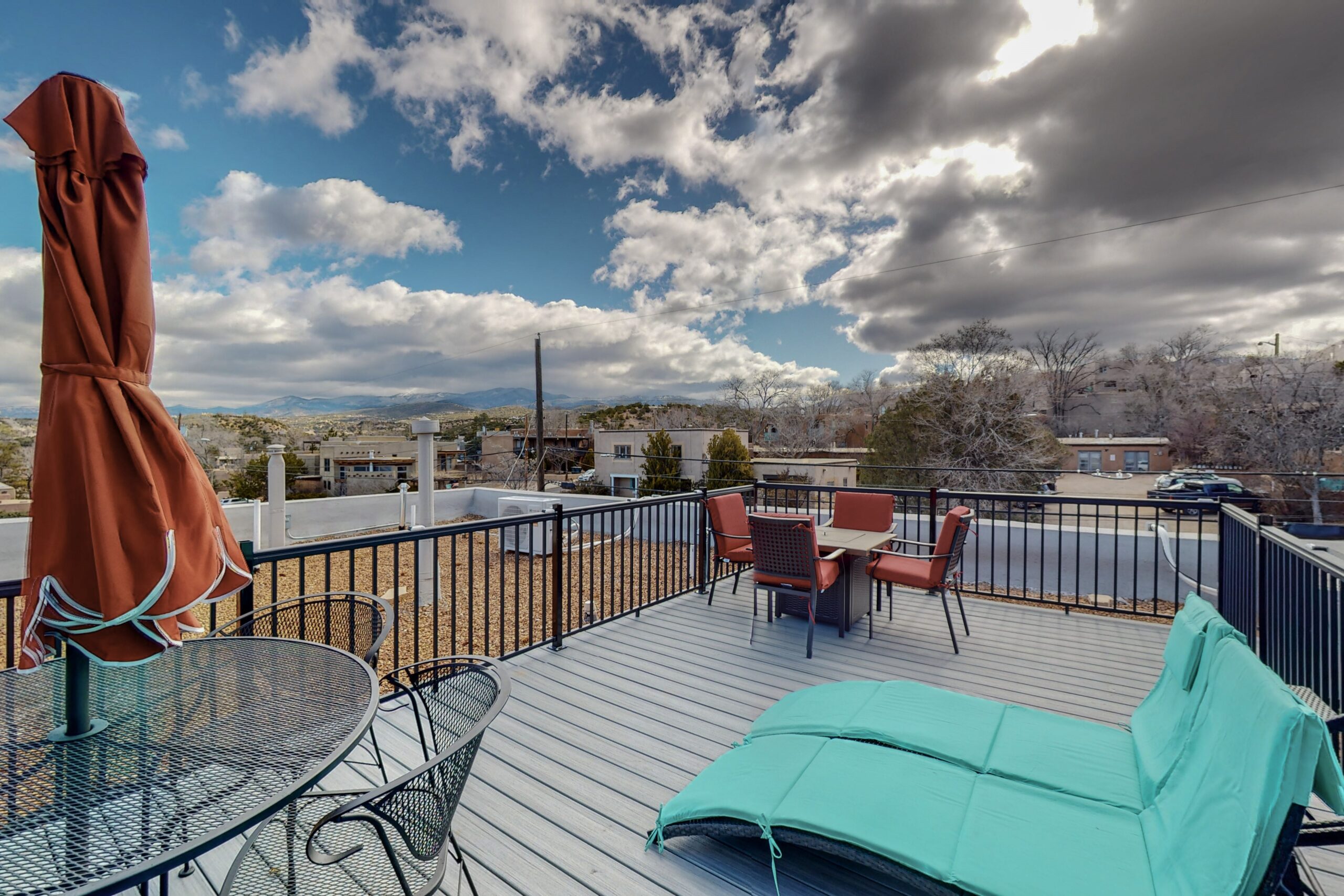 440-Sunset roof deck